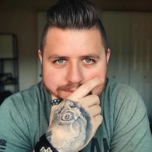 Meet your Posher, Dan